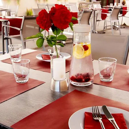 阿德尔酒店 酒店 3*