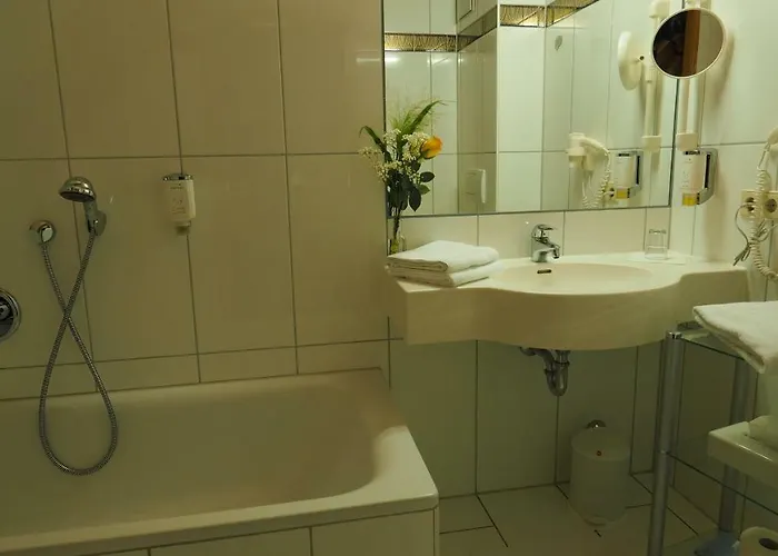 阿德尔酒店 酒店 乌尔姆